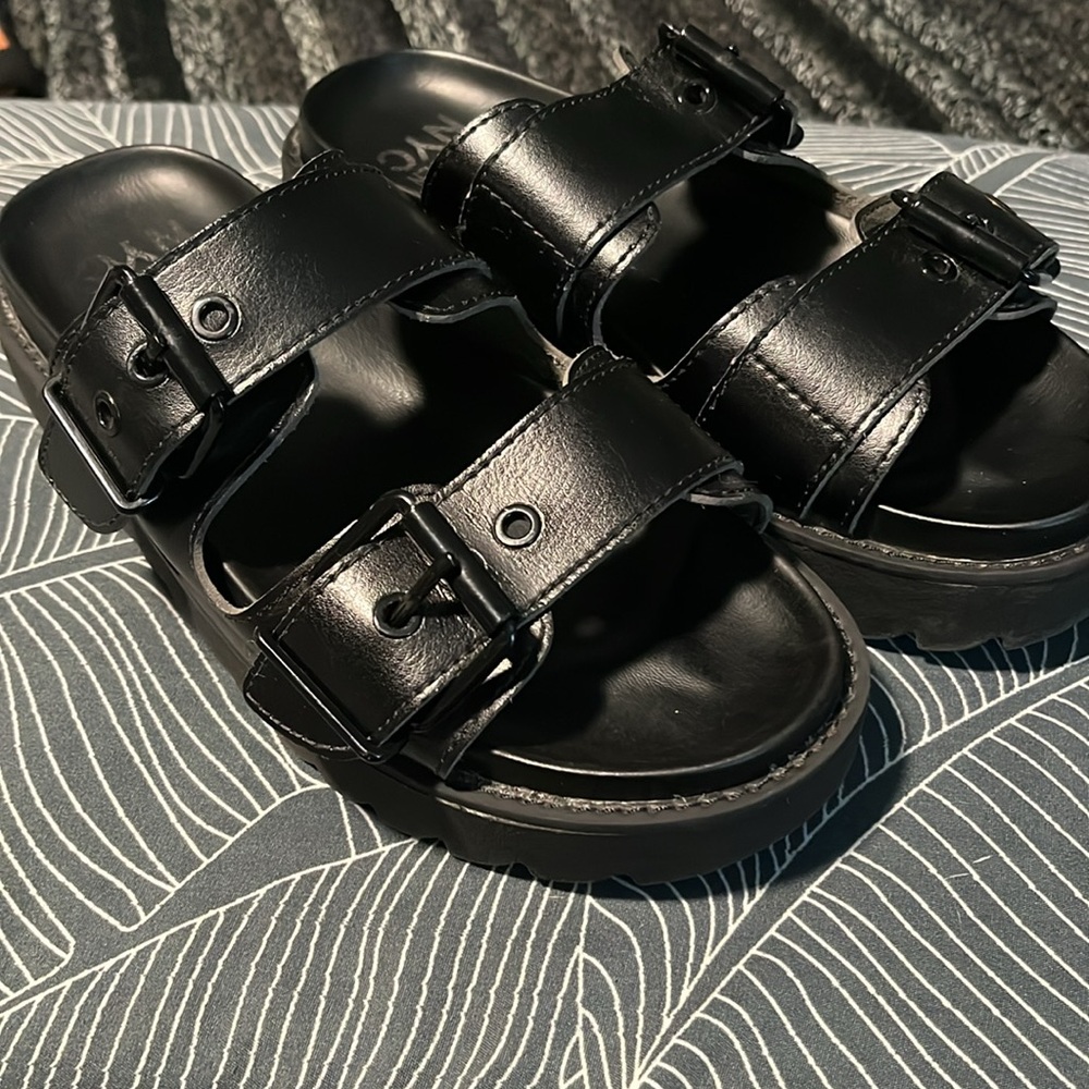 Madden NYC Sandals Womens 6 Black Lug Footbed Chunky Double Strap Shoes Y2K 90's